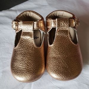 Monkey Feet gorgeous Rose Gold T Straps